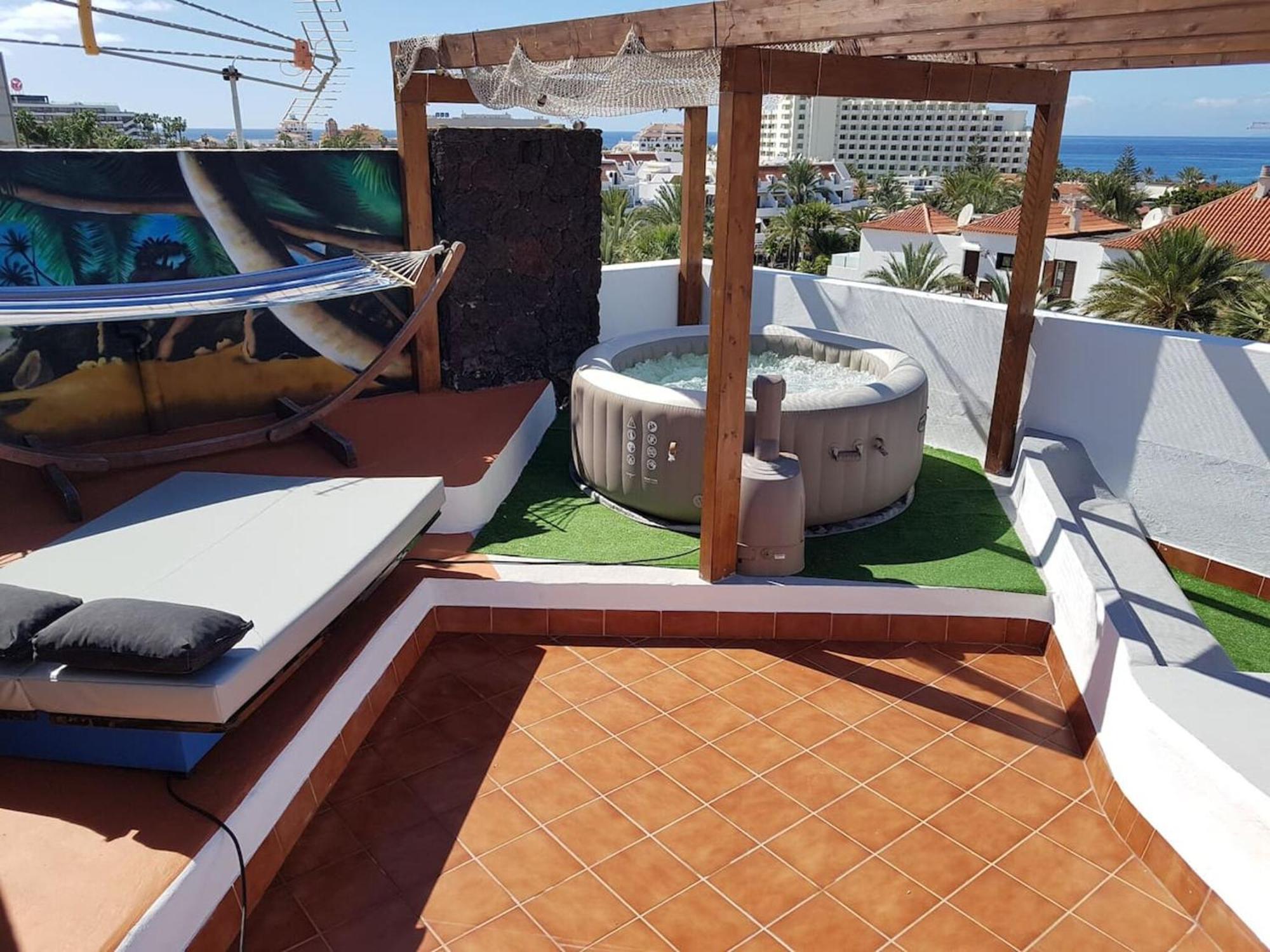 Spacious With Pool In Arona 190m² Air Conditioning Арона